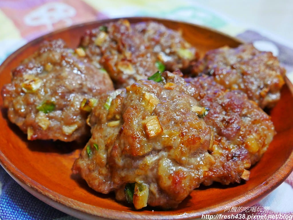 【氣炸烤箱食譜】杏鮑菇肉餅,健康養生一級棒,也可當作便當菜。 - 第9張圖 P1790348