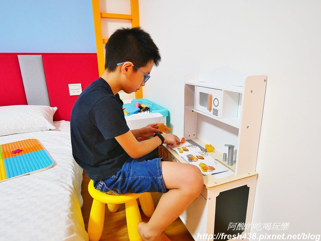 【宜蘭民宿】禾沐親子民宿,超酷炫溜滑梯房型,房內有廚房與餐廳,頂樓更有賽車與積木遊戲區。 - 第27張圖 19-2