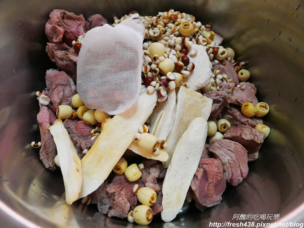 牛肉四神湯,幫助開胃、去除濕氣、提升免疫力,補血的超讚湯品。 - 第6張圖 P1790512