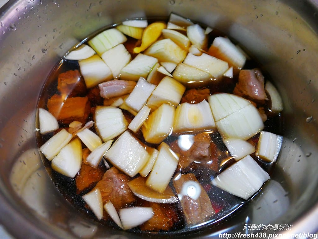 【電鍋食譜】日式蘿蔔燉牛肉,一指神功搞定,和風食堂在我家。 - 第6張圖 P1800222