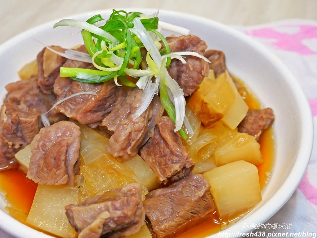 【電鍋食譜】日式蘿蔔燉牛肉,一指神功搞定,和風食堂在我家。 - 第9張圖 P1800226