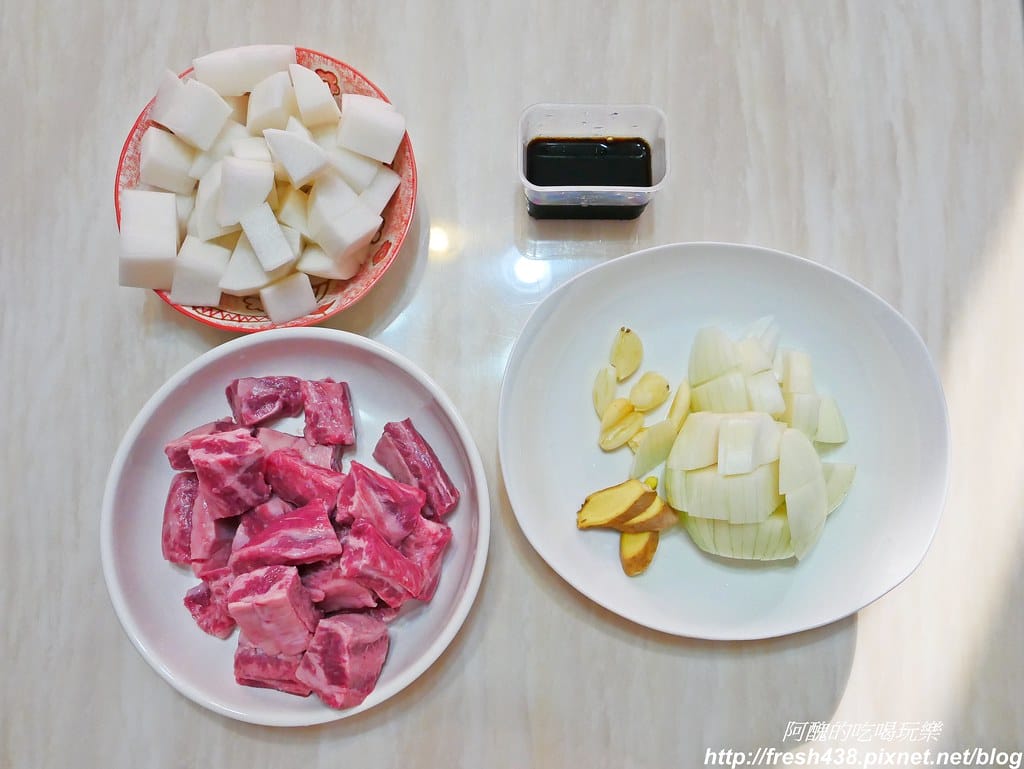 【電鍋食譜】日式蘿蔔燉牛肉,一指神功搞定,和風食堂在我家。 - 第2張圖 P1800219