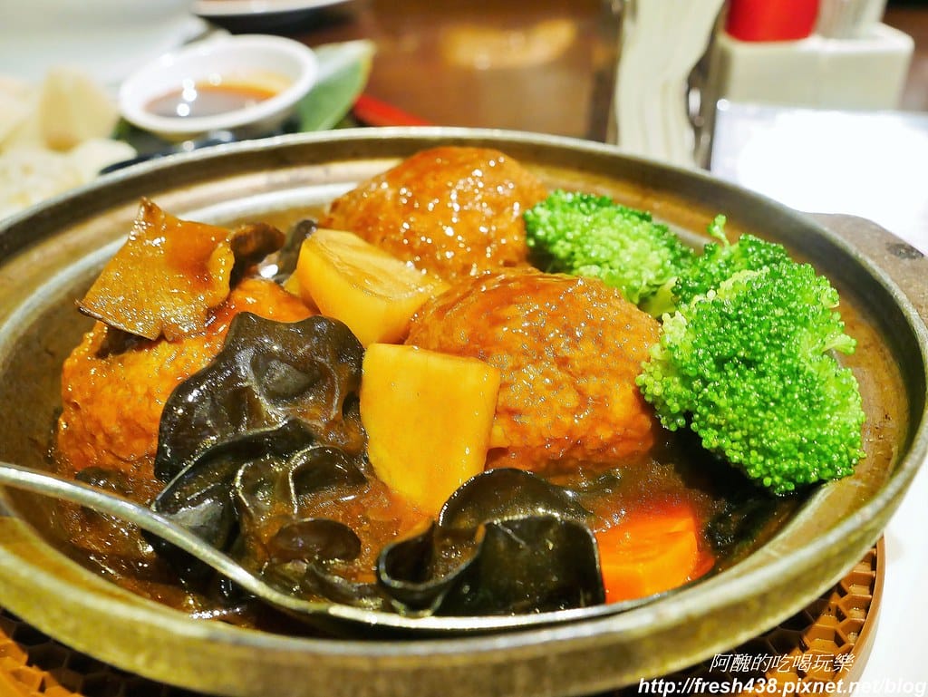 【台北美食】養心茶樓蔬食飲茶,「素食港式飲茶」好特別,超乎想像的美味,必吃必點料理全公開。 - 第41張圖 23