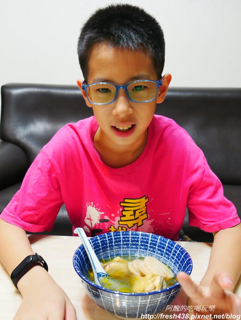 【電鍋食譜】清燉蓮藕雞湯,預防感冒、止咳料理,這樣煮就對了。 - 第9張圖 P1800246