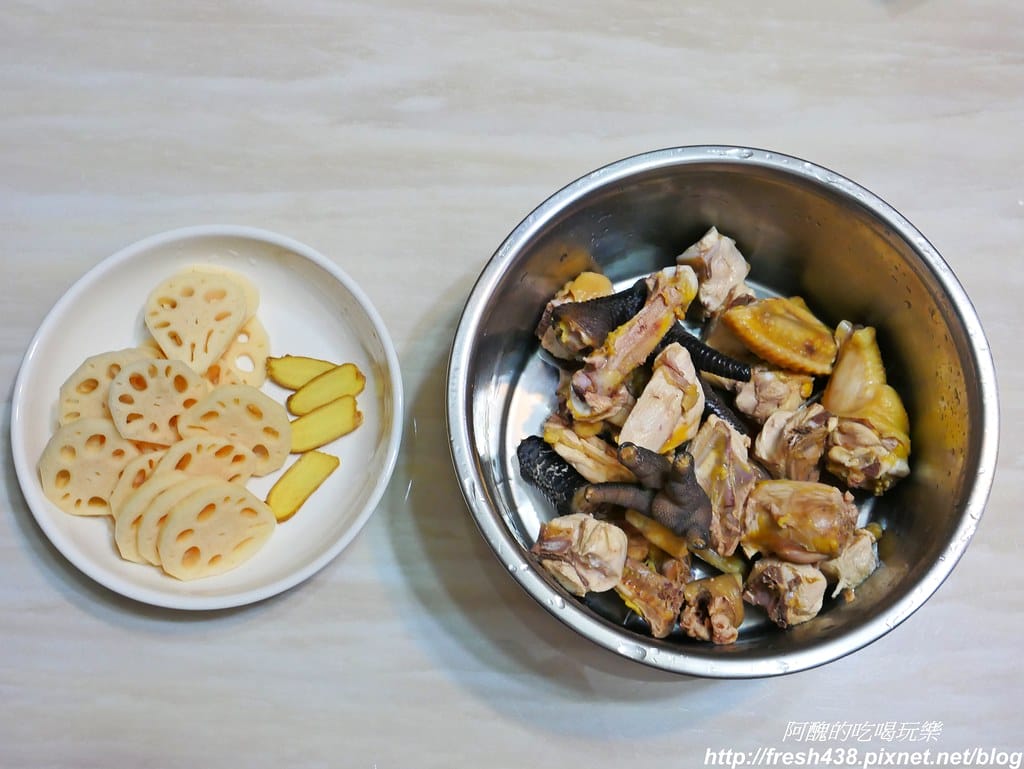 【電鍋食譜】清燉蓮藕雞湯,預防感冒、止咳料理,這樣煮就對了。 - 第2張圖 P1800240