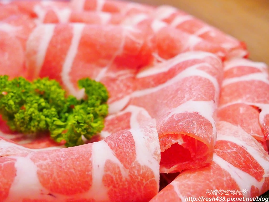 【新北美食】瀧鍋物製造所,板橋必吃頂級鍋物,A5霜降和牛、西班牙依比利豬、阿根廷天使紅蝦、生食干貝太銷魂。 - 第35張圖 23-2