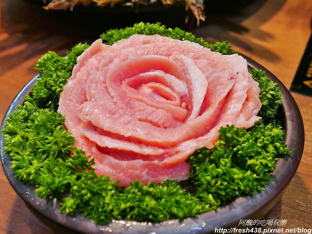 【新北美食】瀧鍋物製造所,板橋必吃頂級鍋物,A5霜降和牛、西班牙依比利豬、阿根廷天使紅蝦、生食干貝太銷魂。 - 第48張圖 33