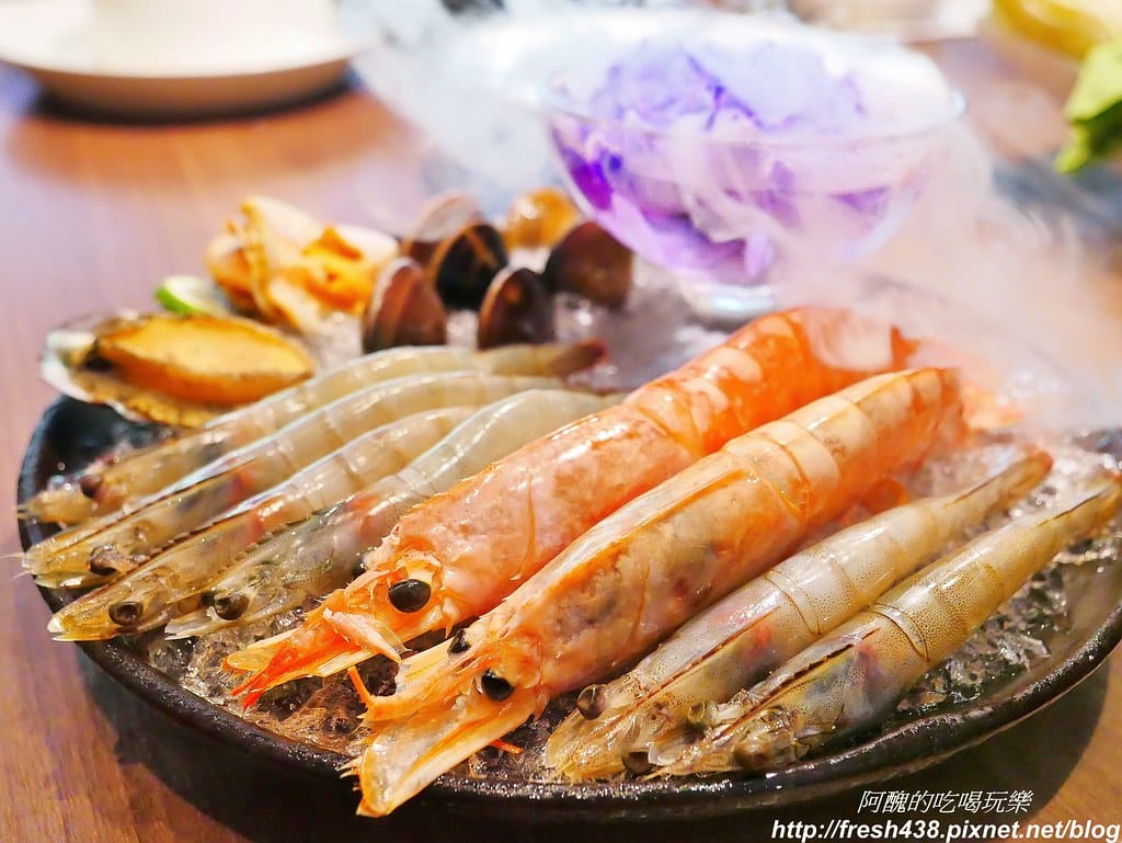 【新北美食】瀧鍋物製造所,板橋必吃頂級鍋物,A5霜降和牛、西班牙依比利豬、阿根廷天使紅蝦、生食干貝太銷魂。 - 第31張圖 20