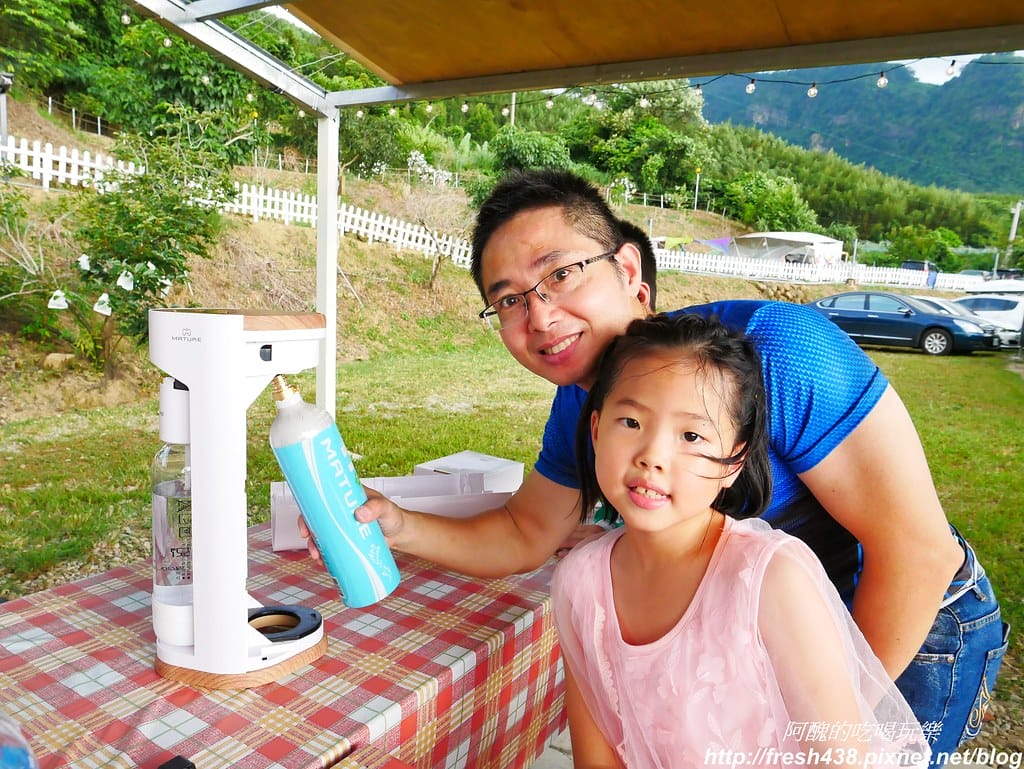 美萃氣泡機,免插電,隨帶隨走,可直接打果汁、酒類或含糖飲料,自己DIY不怕喝到香精或化學添加物。 - 第14張圖 P1810390