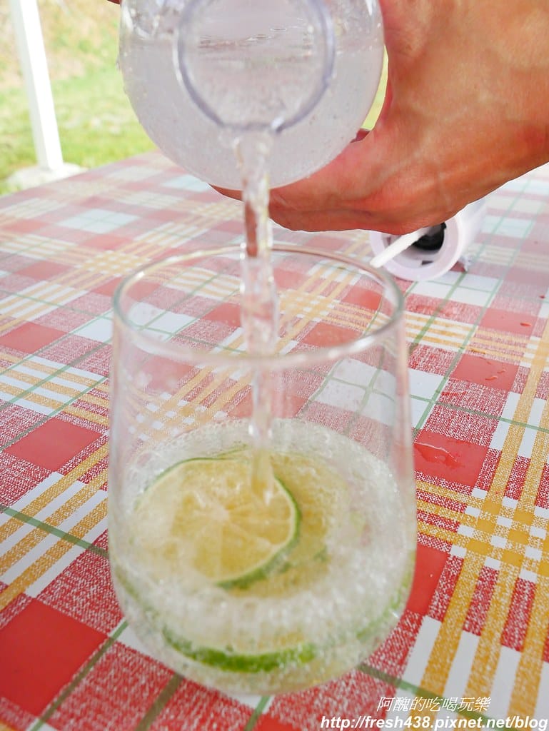 美萃氣泡機,免插電,隨帶隨走,可直接打果汁、酒類或含糖飲料,自己DIY不怕喝到香精或化學添加物。 - 第16張圖 P1810395