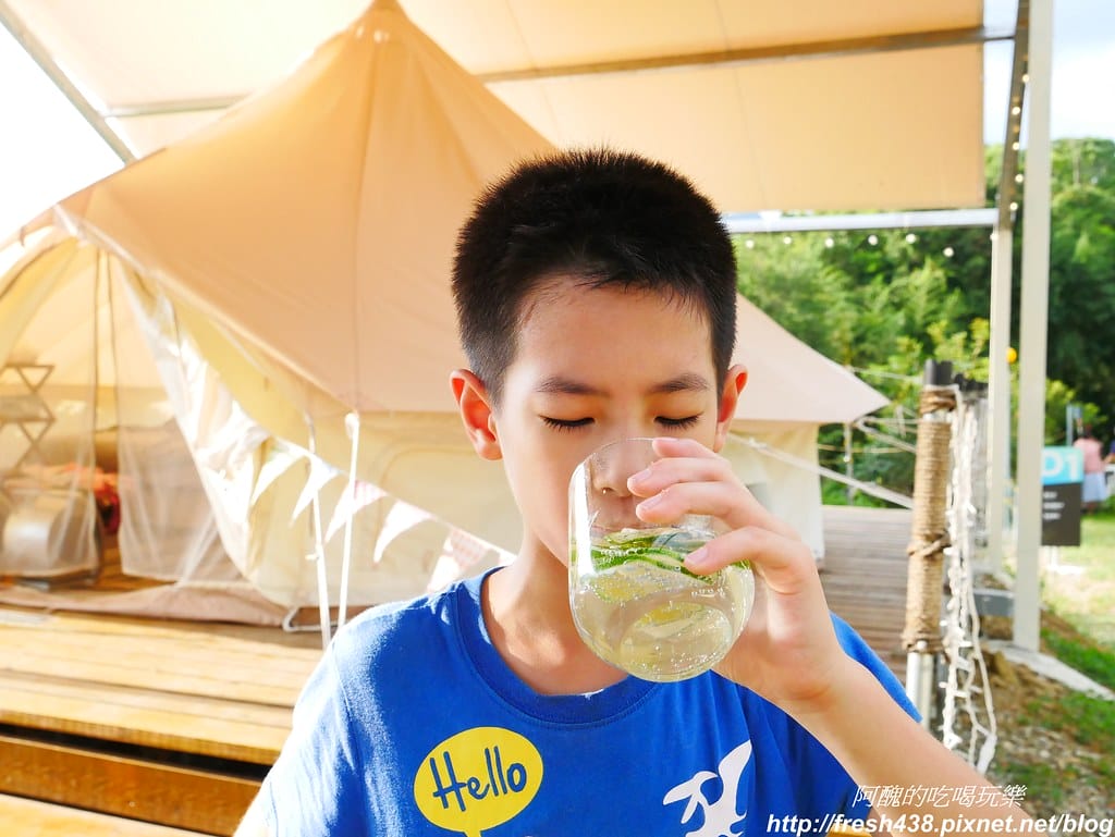 美萃氣泡機,免插電,隨帶隨走,可直接打果汁、酒類或含糖飲料,自己DIY不怕喝到香精或化學添加物。 - 第20張圖 P1810402