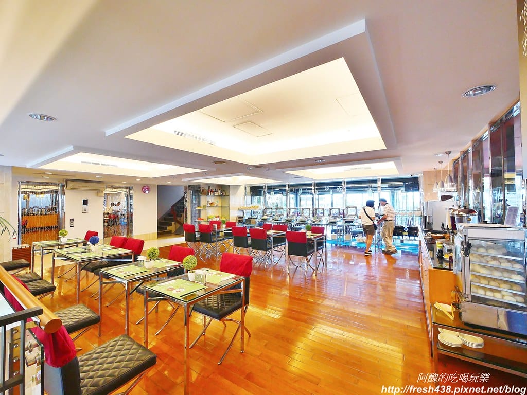【宜蘭親子/溫泉飯店】麗翔酒店連鎖(礁溪館),峇里島風溫泉泳池、電玩區與兒童遊戲室,讓全家大小超放鬆。 - 第81張圖 60-1