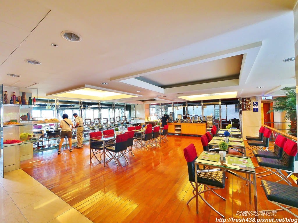【宜蘭親子/溫泉飯店】麗翔酒店連鎖(礁溪館),峇里島風溫泉泳池、電玩區與兒童遊戲室,讓全家大小超放鬆。 - 第80張圖 60