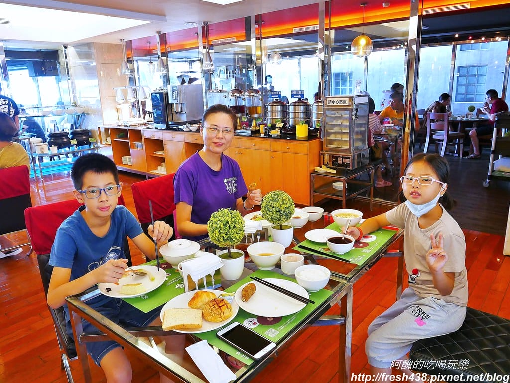 【宜蘭親子/溫泉飯店】麗翔酒店連鎖(礁溪館),峇里島風溫泉泳池、電玩區與兒童遊戲室,讓全家大小超放鬆。 - 第107張圖 68-4