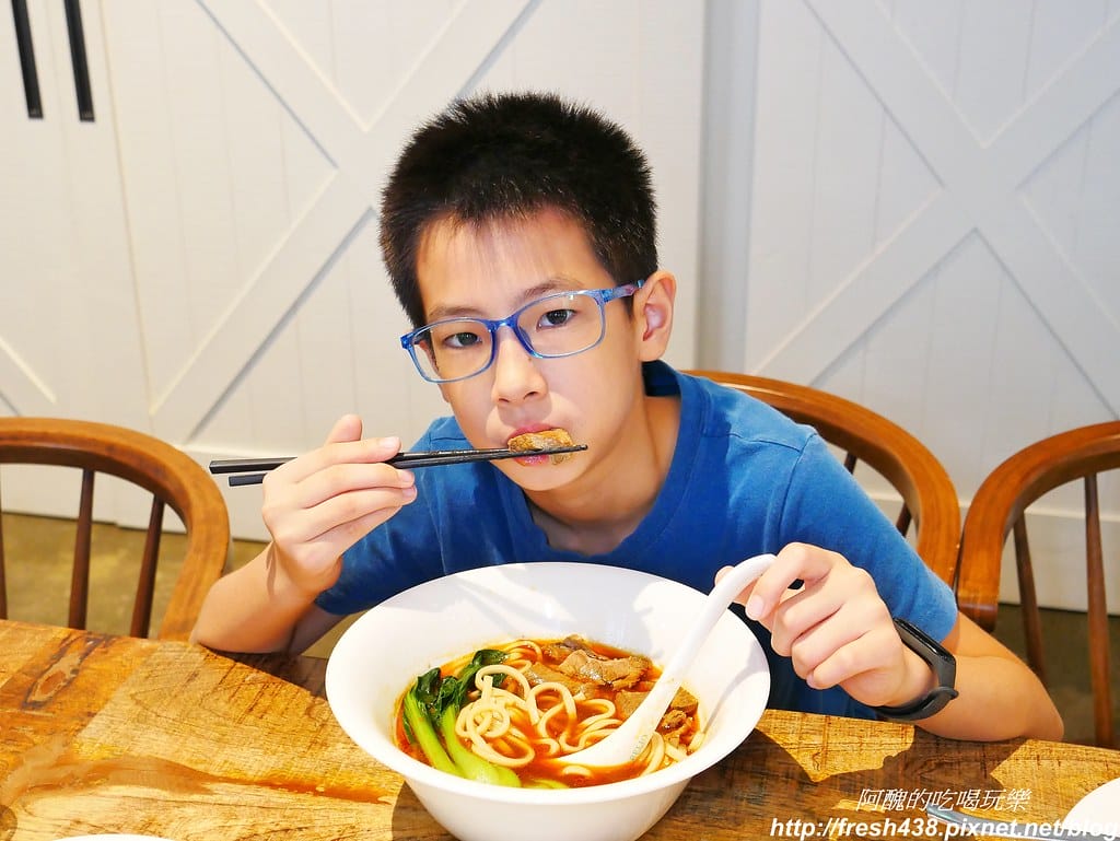 【新北美食】捷絲旅台北三重館,Just Café 捷食藝午餐好迷人,波士頓龍蝦雙人餐、美國肋眼牛排、晶華冠軍牛肉麵等您來嚐鮮。 - 第35張圖 22