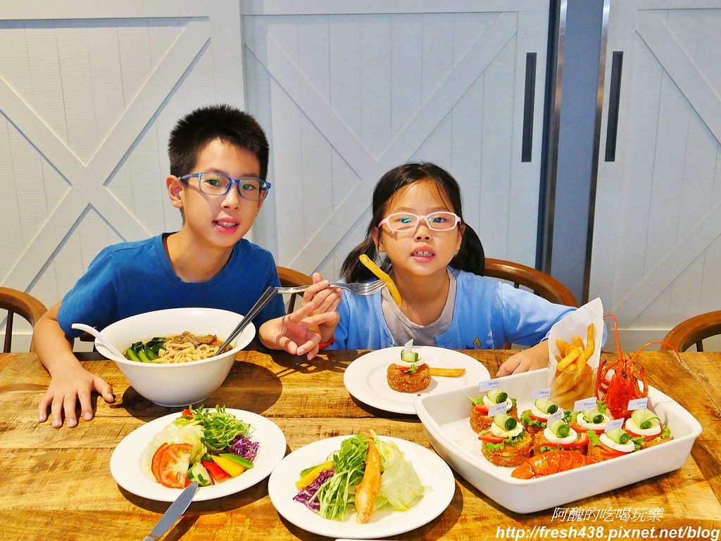 【新北美食】捷絲旅台北三重館,Just Café 捷食藝午餐好迷人,波士頓龍蝦雙人餐、美國肋眼牛排、晶華冠軍牛肉麵等您來嚐鮮。 - 第36張圖 30