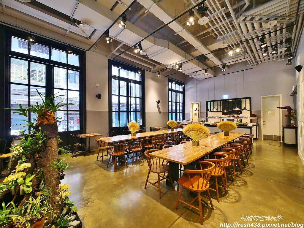 【新北美食】捷絲旅台北三重館,Just Café 捷食藝午餐好迷人,波士頓龍蝦雙人餐、美國肋眼牛排、晶華冠軍牛肉麵等您來嚐鮮。 - 第14張圖 3-2