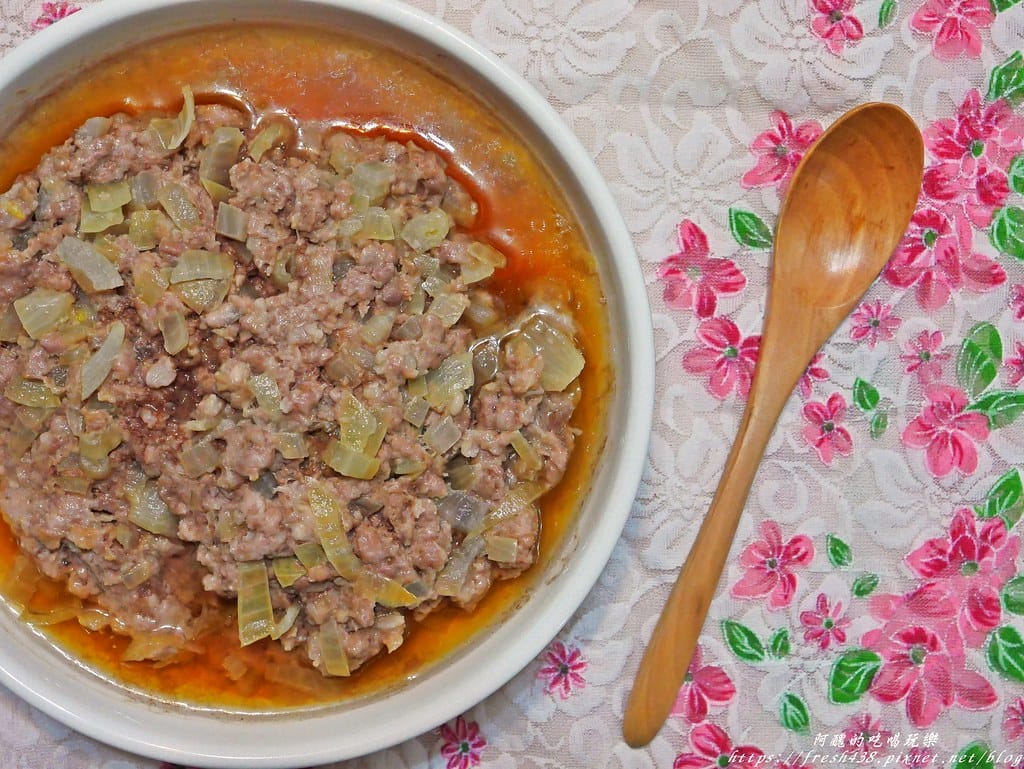 【電鍋食譜】洋蔥蒸肉,3樣材料,一指神功搞定,25分鐘上桌。 - 第7張圖 P1830165