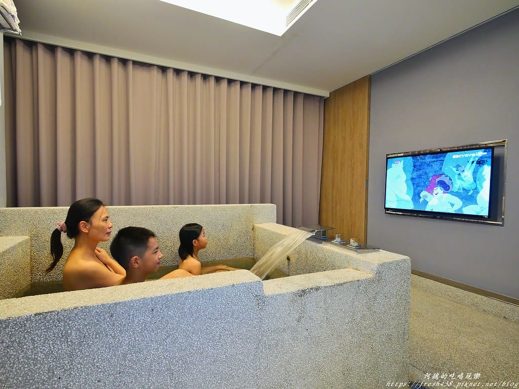 【宜蘭親子飯店】捷絲旅宜蘭礁溪館,房內超大泡湯池,男女裸湯、露天風呂,還有超好玩DIY與兒童遊戲室。 - 第109張圖 60