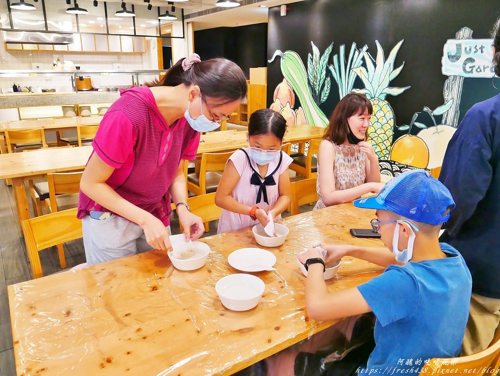【宜蘭親子飯店】捷絲旅宜蘭礁溪館,房內超大泡湯池,男女裸湯、露天風呂,還有超好玩DIY與兒童遊戲室。 - 第62張圖 48