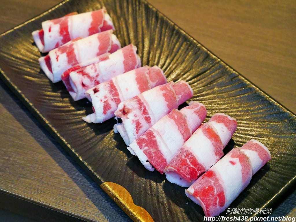 【宜蘭美食】葛瑪蘭溫泉飯店-海陸火鍋超鮮美,玻璃屋餐廳好夢幻,內行人才知道的隱藏版美食,還有溫泉泡腳喔。 - 第22張圖 12