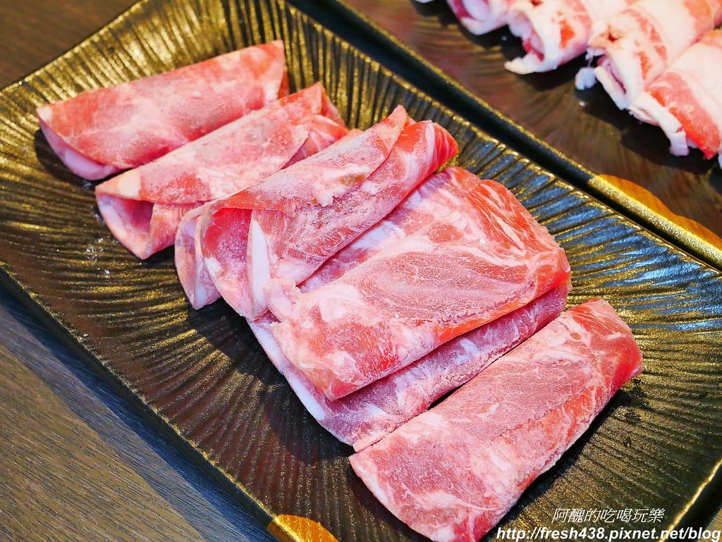 【宜蘭美食】葛瑪蘭溫泉飯店-海陸火鍋超鮮美,玻璃屋餐廳好夢幻,內行人才知道的隱藏版美食,還有溫泉泡腳喔。 - 第23張圖 13