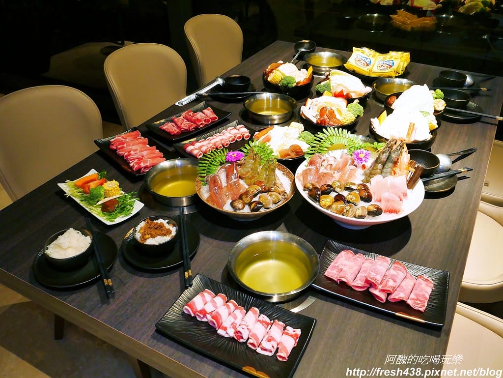 【宜蘭美食】葛瑪蘭溫泉飯店-海陸火鍋超鮮美,玻璃屋餐廳好夢幻,內行人才知道的隱藏版美食,還有溫泉泡腳喔。 - 第32張圖 25