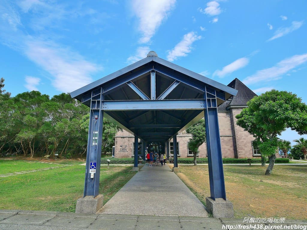 【宜蘭景點】伯朗咖啡館-頭城城堡咖啡一館,看山望海的絕佳景點,咖啡香醇、點心美味。 - 第11張圖 10