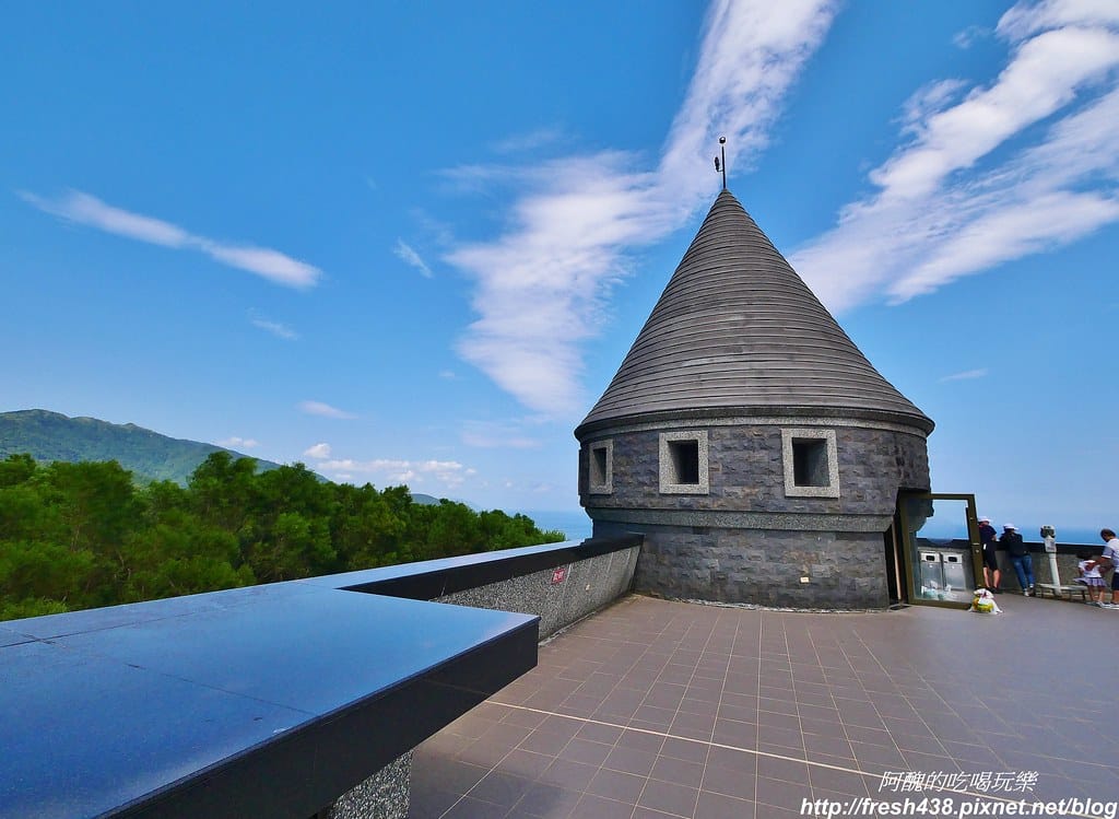 【宜蘭景點】伯朗咖啡館-頭城城堡咖啡一館,看山望海的絕佳景點,咖啡香醇、點心美味。 - 第22張圖 20-2