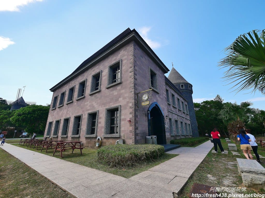 【宜蘭景點】伯朗咖啡館-頭城城堡咖啡一館,看山望海的絕佳景點,咖啡香醇、點心美味。 - 第9張圖 4