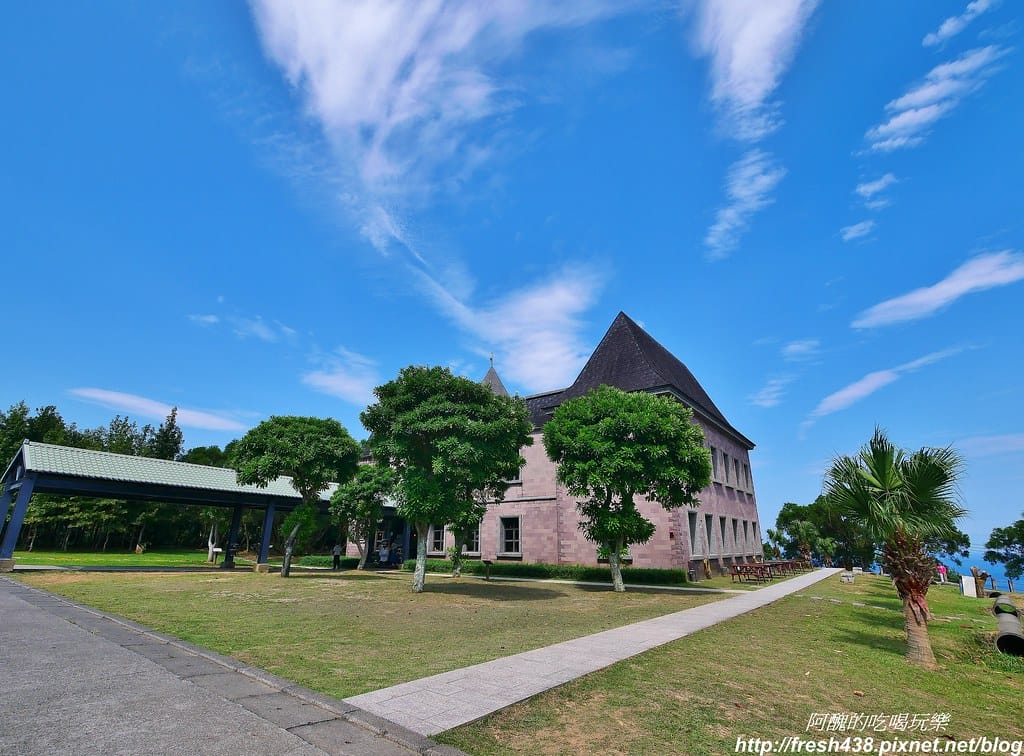 【宜蘭景點】伯朗咖啡館-頭城城堡咖啡一館,看山望海的絕佳景點,咖啡香醇、點心美味。 - 第7張圖 3