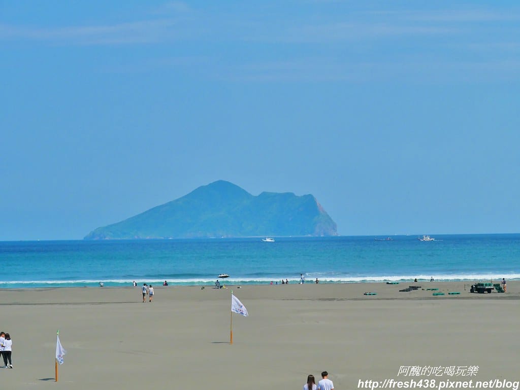 【宜蘭景點】九號咖啡外澳館,頭城景觀咖啡,觀海、玩水、賞龜山島的好去處。 - 第8張圖 5-2