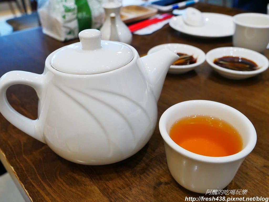 【新北美食】京鼎樓秀泰樹林店,超好吃的中式餐館,這樣點餐最划算。 - 第30張圖 P1840346