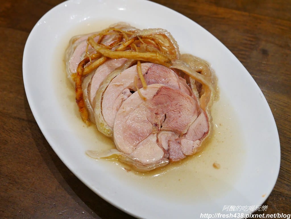 【新北美食】京鼎樓秀泰樹林店,超好吃的中式餐館,這樣點餐最划算。 - 第38張圖 P1840341