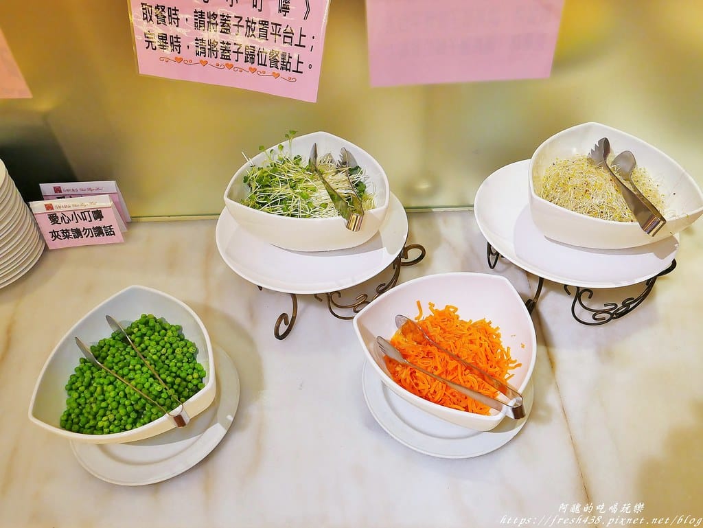 【桃園美食】住都大飯店-波根第西餐廳,自助百匯吃到飽,海陸饗宴超豪華,還有啤酒喝到爽。 - 第37張圖 27-1