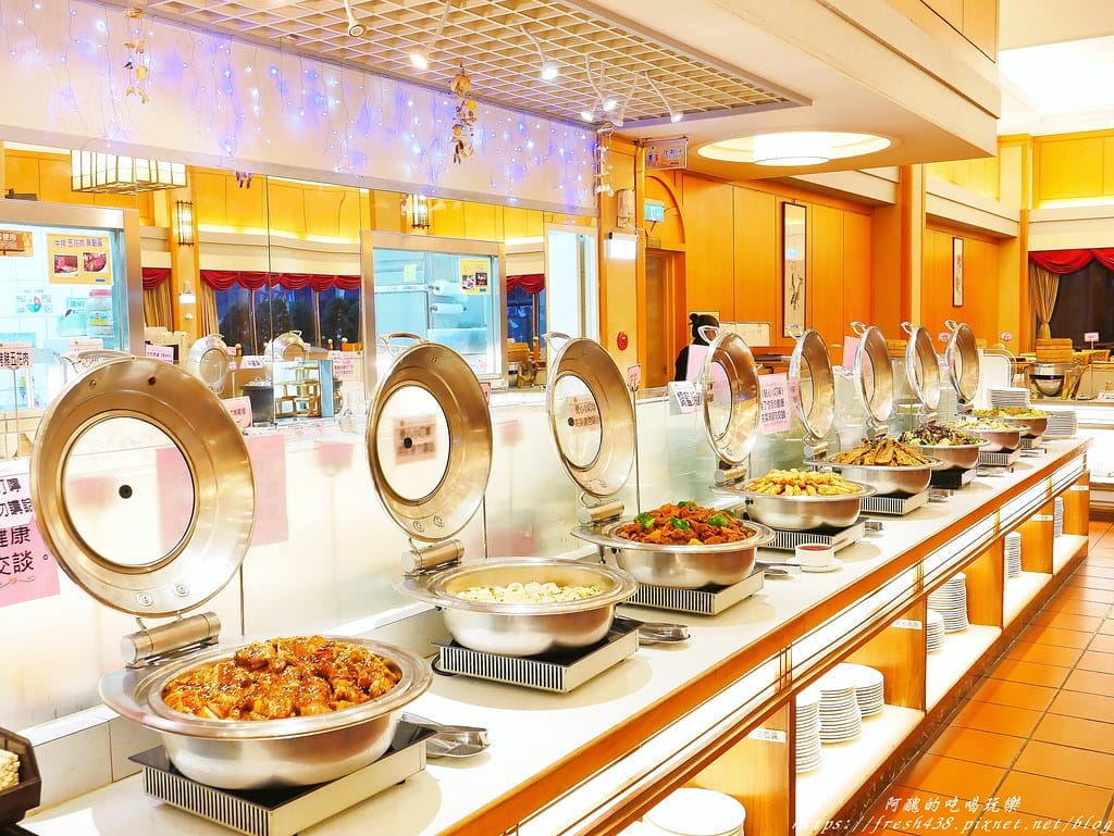 【桃園美食】住都大飯店-波根第西餐廳,自助百匯吃到飽,海陸饗宴超豪華,還有啤酒喝到爽。 - 第26張圖 17