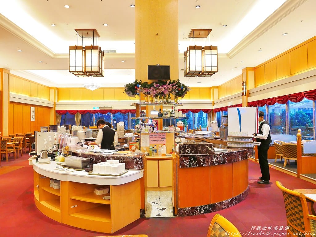 【桃園美食】住都大飯店-波根第西餐廳,自助百匯吃到飽,海陸饗宴超豪華,還有啤酒喝到爽。 - 第73張圖 60