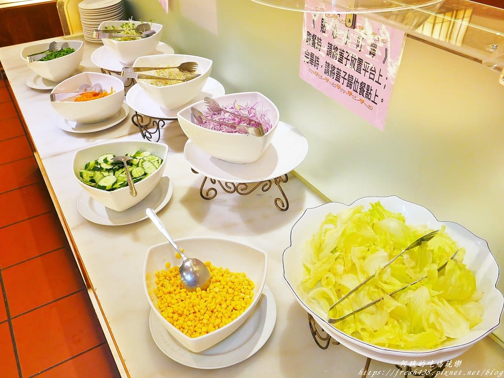 【桃園美食】住都大飯店-波根第西餐廳,自助百匯吃到飽,海陸饗宴超豪華,還有啤酒喝到爽。 - 第35張圖 26