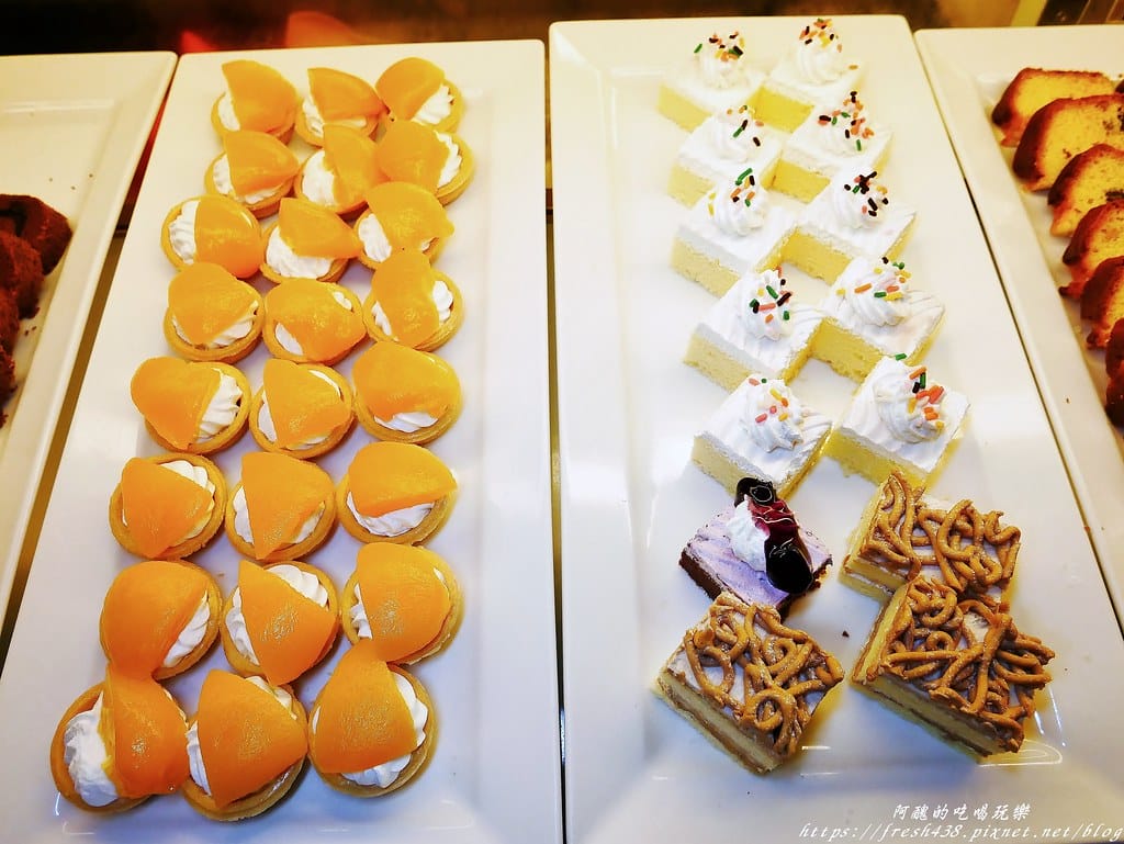 【桃園美食】住都大飯店-波根第西餐廳,自助百匯吃到飽,海陸饗宴超豪華,還有啤酒喝到爽。 - 第71張圖 54