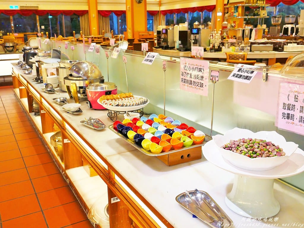 【桃園美食】住都大飯店-波根第西餐廳,自助百匯吃到飽,海陸饗宴超豪華,還有啤酒喝到爽。 - 第38張圖 28