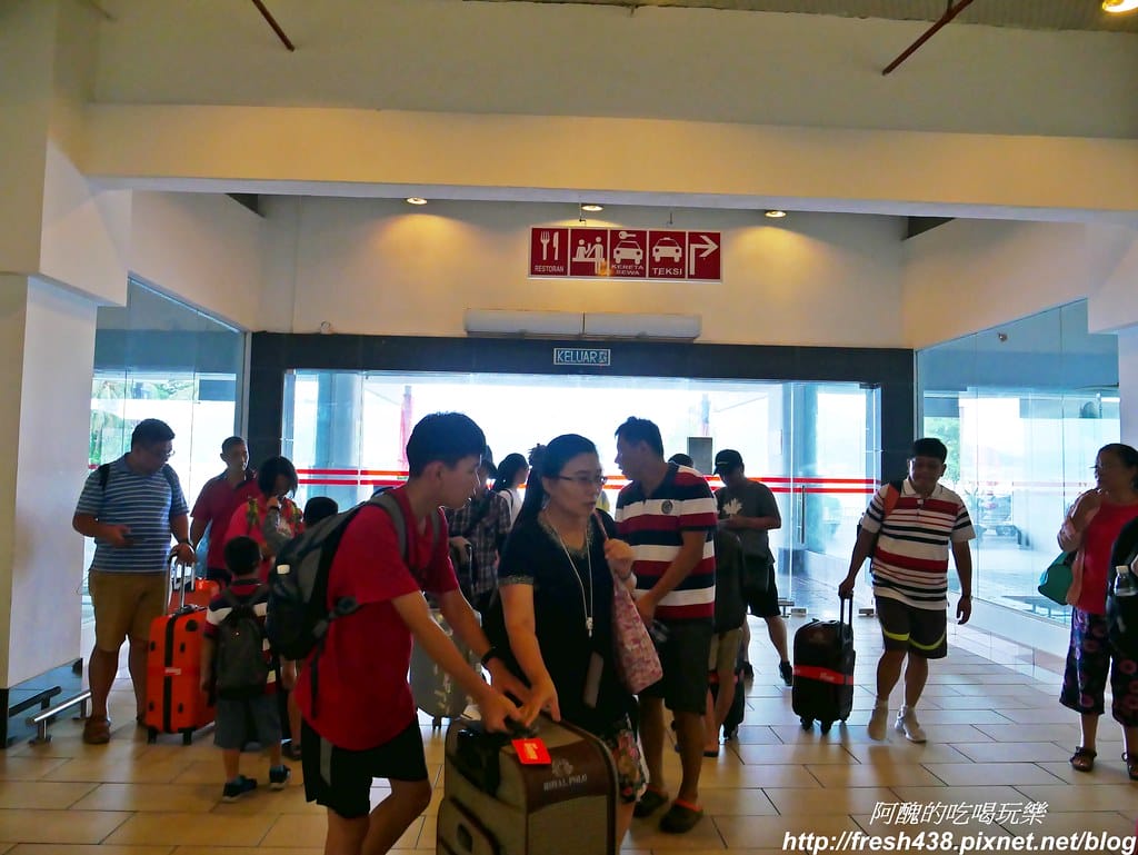 【馬來西亞旅遊】檳城吉打港前往蘭卡威,船班、票價與注意事項,必遊蘭卡威瓜埠碼頭老鷹廣場。 - 第55張圖 P1650185