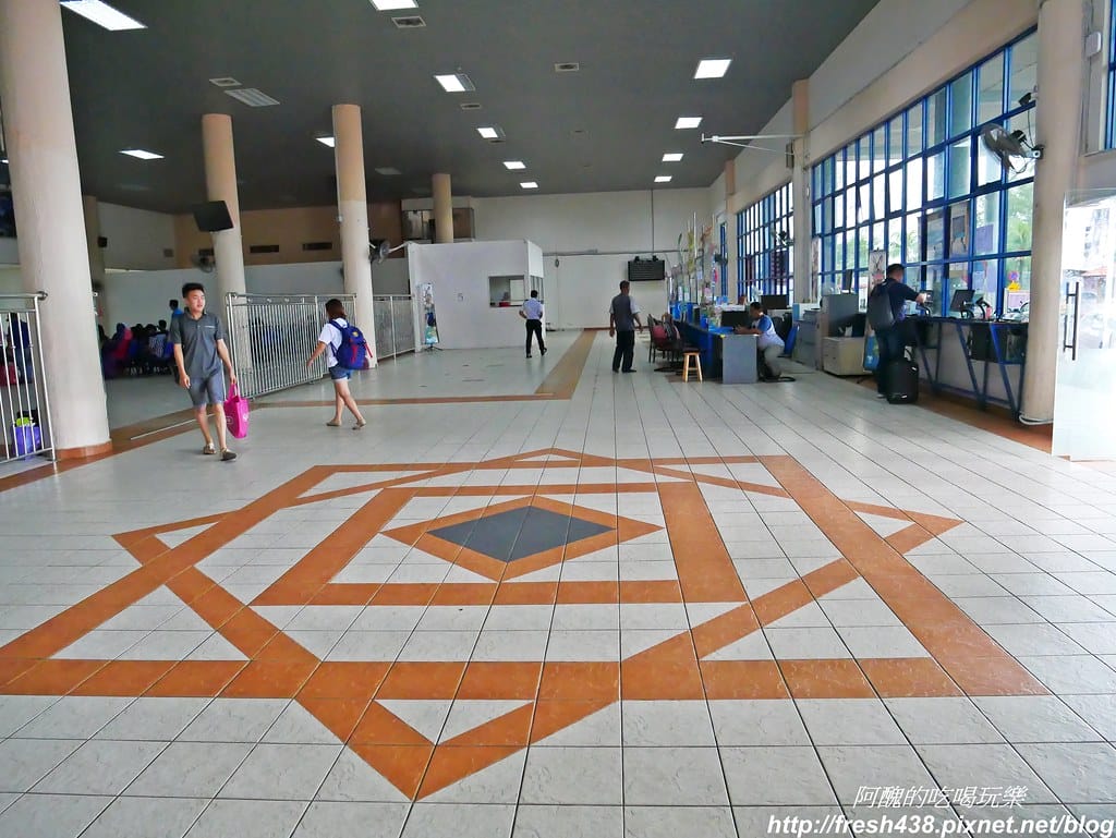 【馬來西亞旅遊】檳城吉打港前往蘭卡威,船班、票價與注意事項,必遊蘭卡威瓜埠碼頭老鷹廣場。 - 第10張圖 P1650091