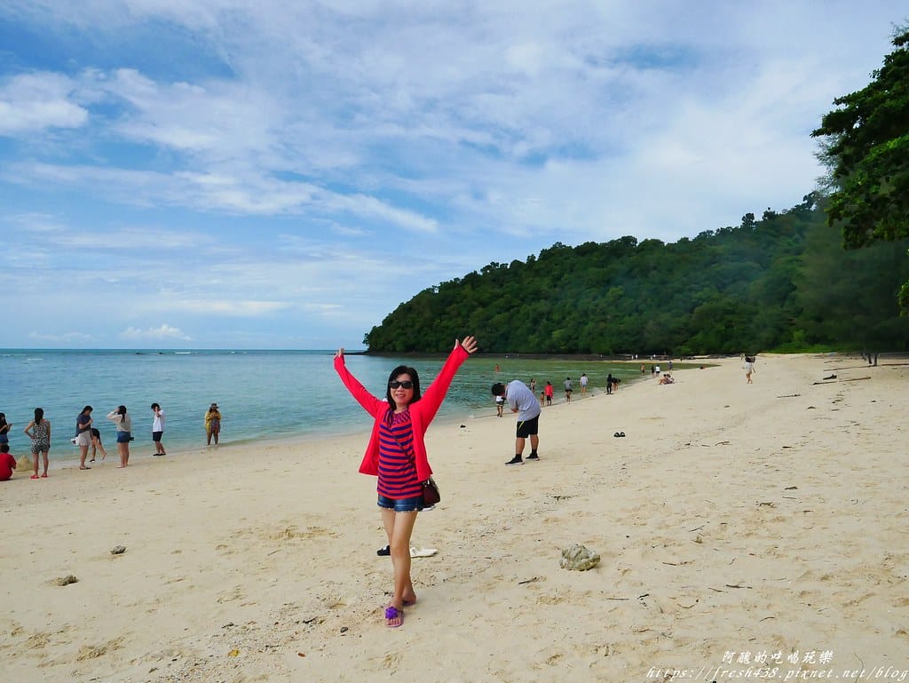 【馬來西亞旅遊】蘭卡威跳島行程,濕米島、孕婦島、水晶島,體驗海釣、觀賞餵老鷹、沙灘BBQ。 - 第32張圖 P1650582