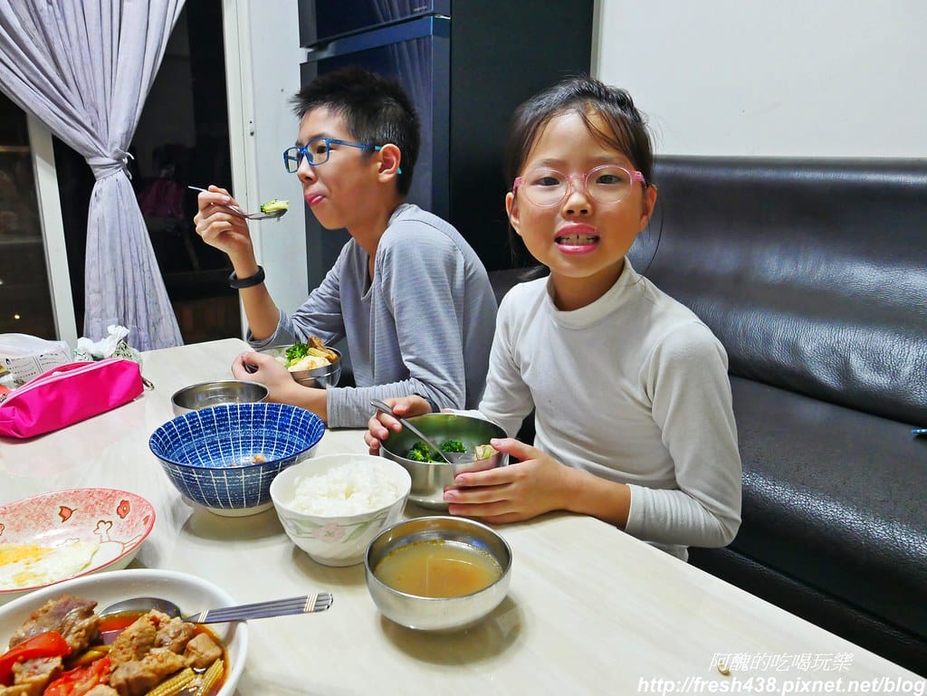 【電鍋食譜】電鍋番茄燉肉,懶人出大菜。 - 第14張圖 P1860167