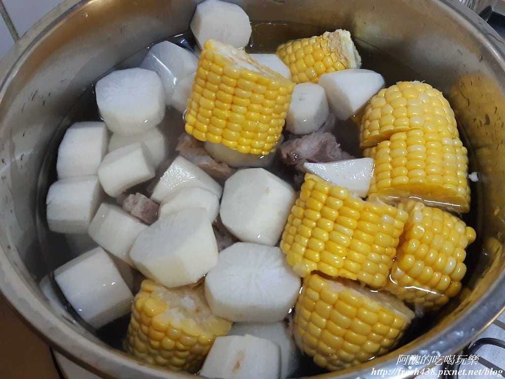 蘿蔔玉米排骨湯,預防感冒、提升抵抗力的清甜湯品。 - 第8張圖 110179