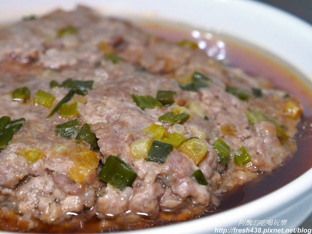 【電鍋食譜】清蒸蔥肉餅,三種材料,一根湯匙就可以完成。 - 第8張圖 P1860615