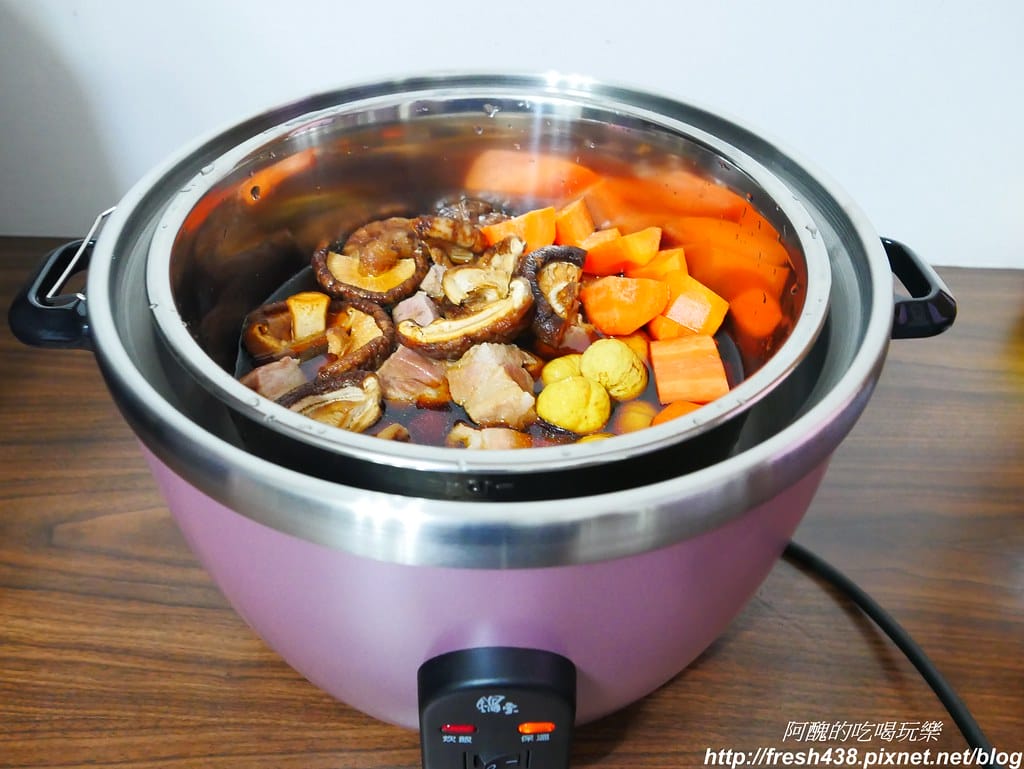 【電鍋食譜】香菇栗子燒肉,好吃到讓人無法忘懷! - 第9張圖 P1860759
