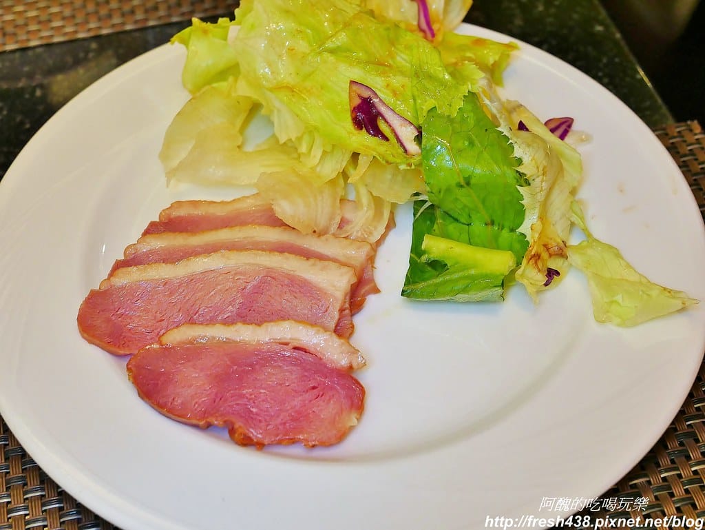【日月潭美食】大淶閣晚餐,杉餐廳自助百匯,還有冬季限定海陸雙人鍋,到底好吃嗎?快來看餐點內容吧!! - 第48張圖 57-2