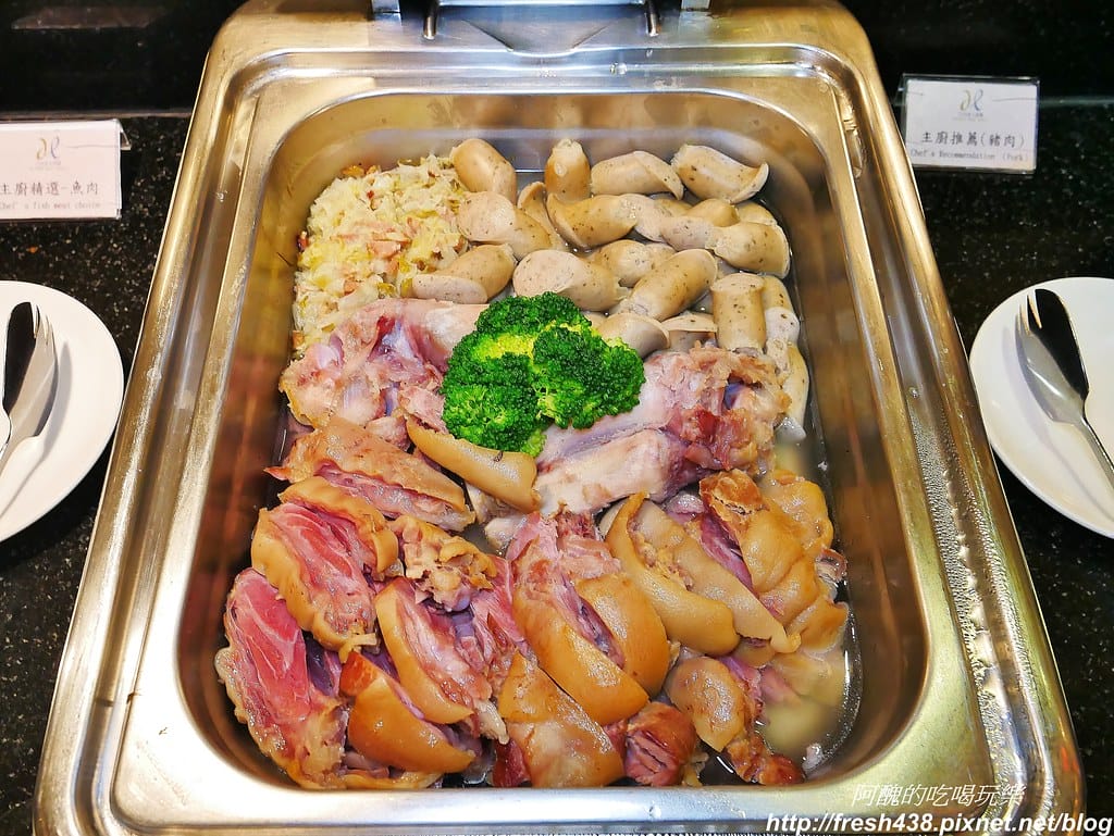 【日月潭美食】大淶閣晚餐,杉餐廳自助百匯,還有冬季限定海陸雙人鍋,到底好吃嗎?快來看餐點內容吧!! - 第19張圖 14