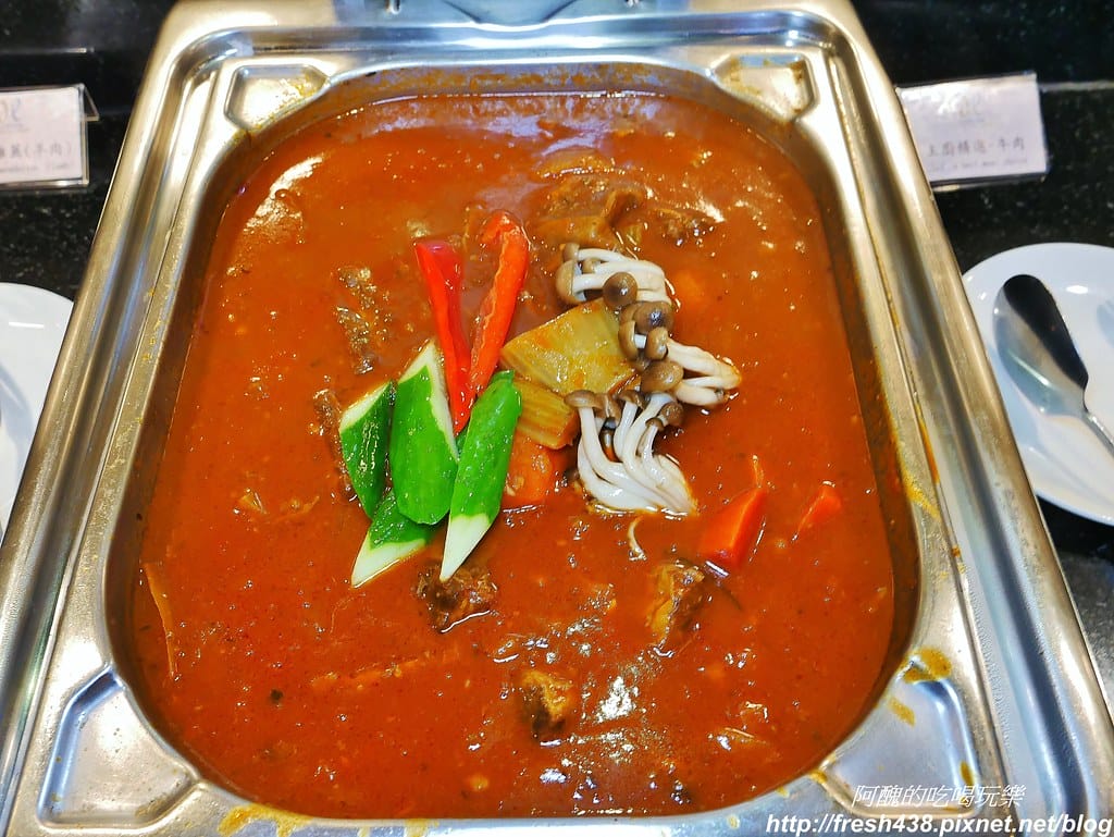【日月潭美食】大淶閣晚餐,杉餐廳自助百匯,還有冬季限定海陸雙人鍋,到底好吃嗎?快來看餐點內容吧!! - 第18張圖 12
